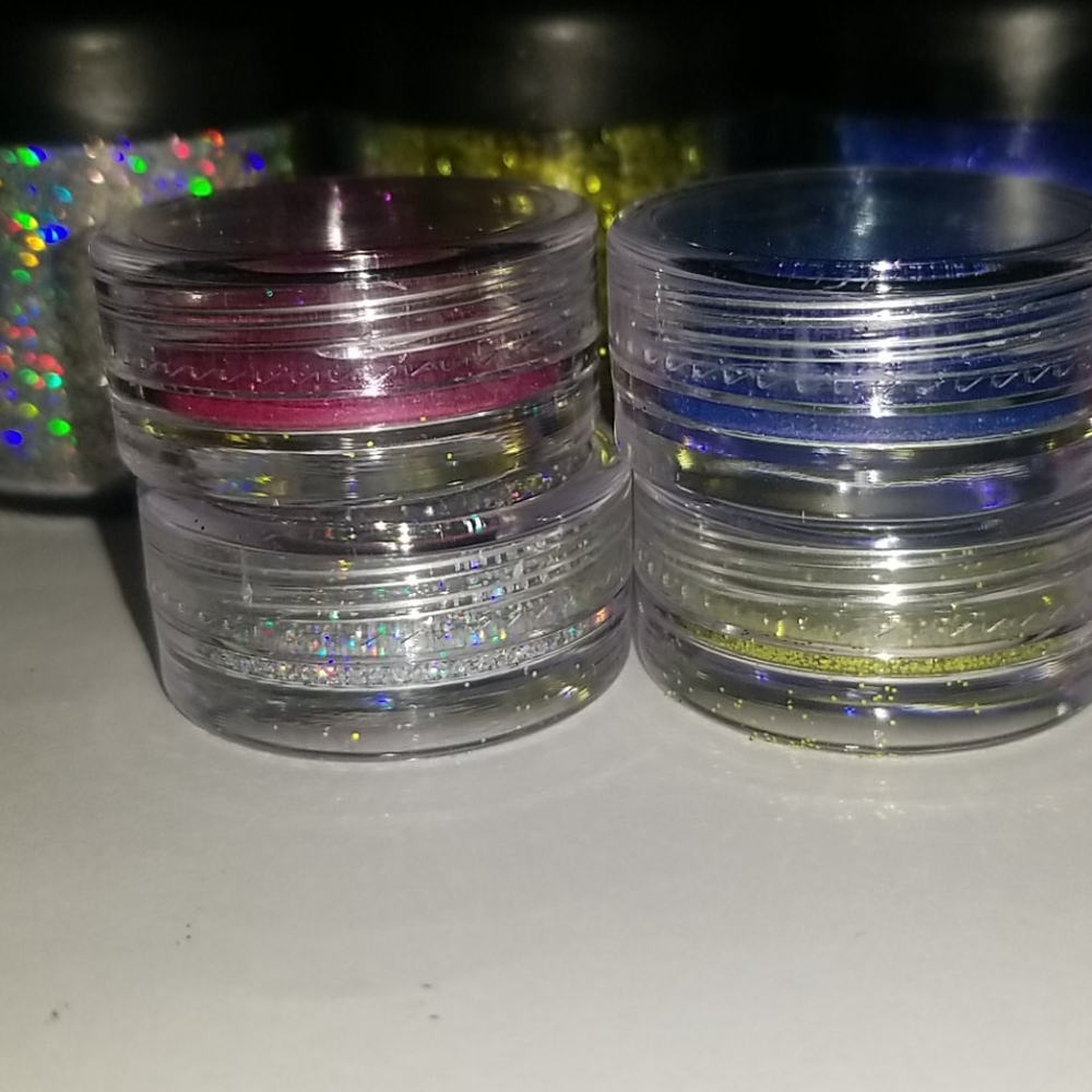 MAC COSMETICS GLITTER SAMPLE SET - Picture 4 of 4